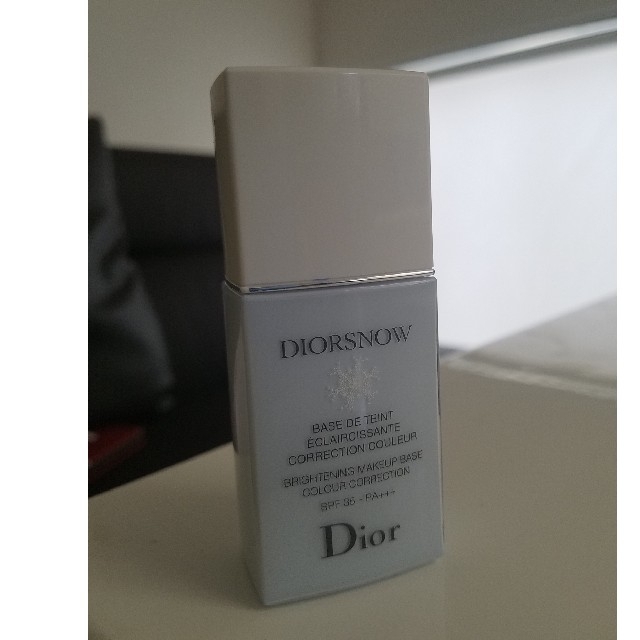 Dior - Dior ディオールスノーメイクアップベース UV35 ブルーの通販
