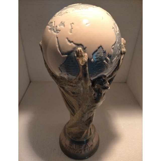 リヤドロ lladro FIFA ワールドカップ トロフィー 原寸大 サッカー