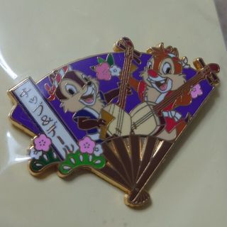 ディズニーストア チェス ピンバッジ 32個セット ミッキー チップ