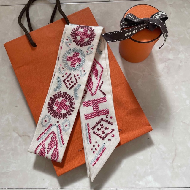 HERMES エルメス ツイリー 未使用 ケリーアンペルル 【公式通販】