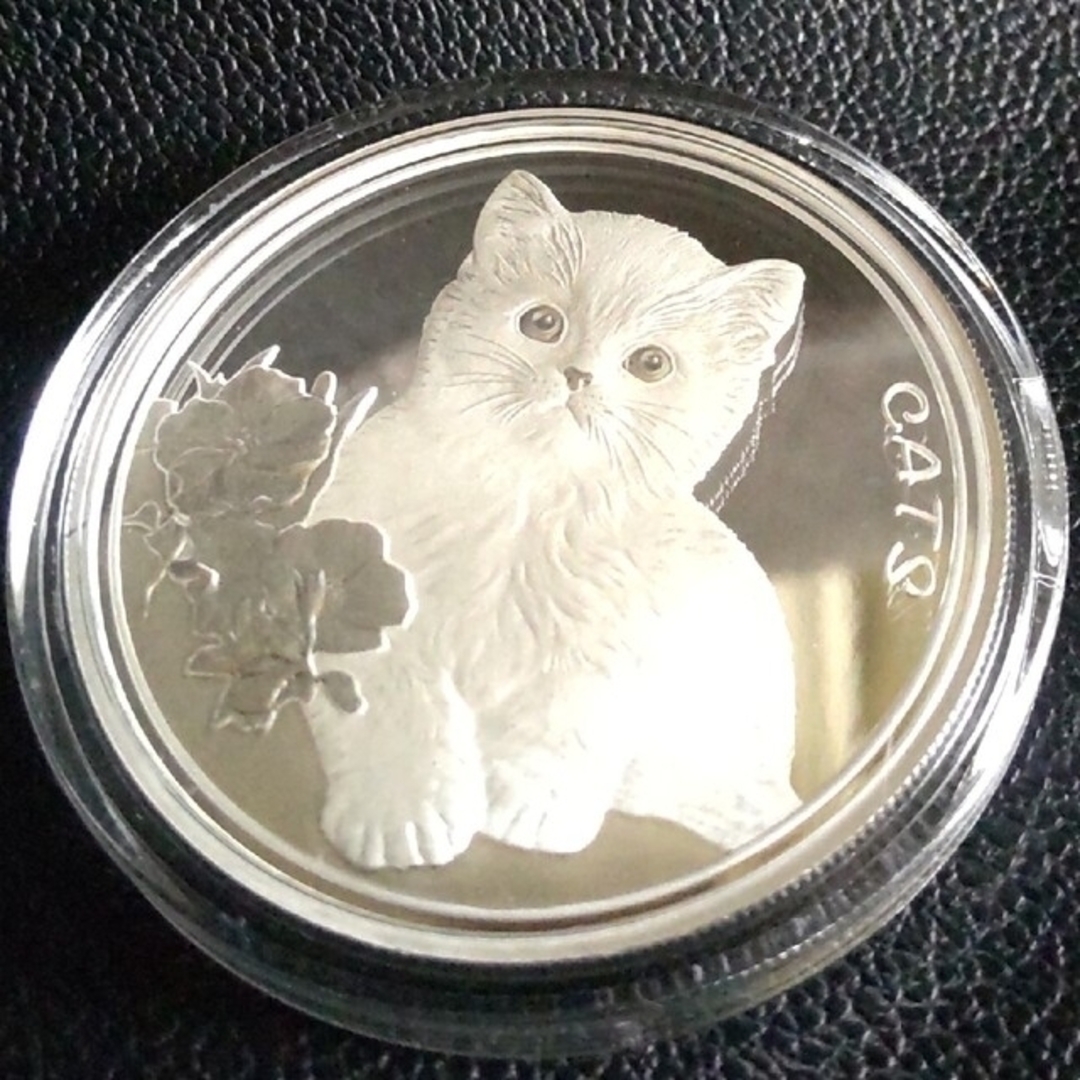 2022年 フィジー 猫シリーズ カラー版 庭で遊ぶ猫 1オンス銀貨 純銀