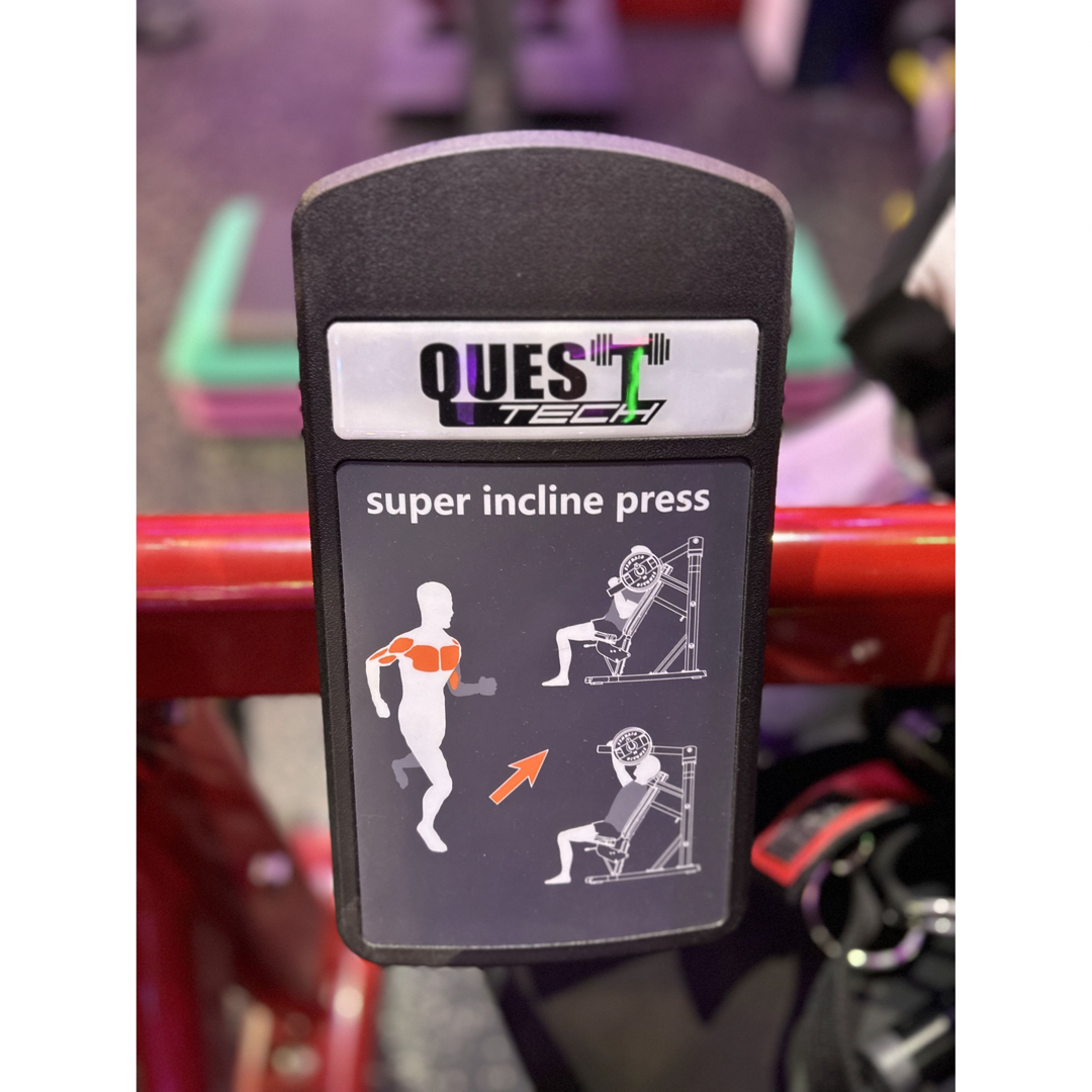 Quest スーパーインクラインプレス Plate Loaded Iso-Lateral Super