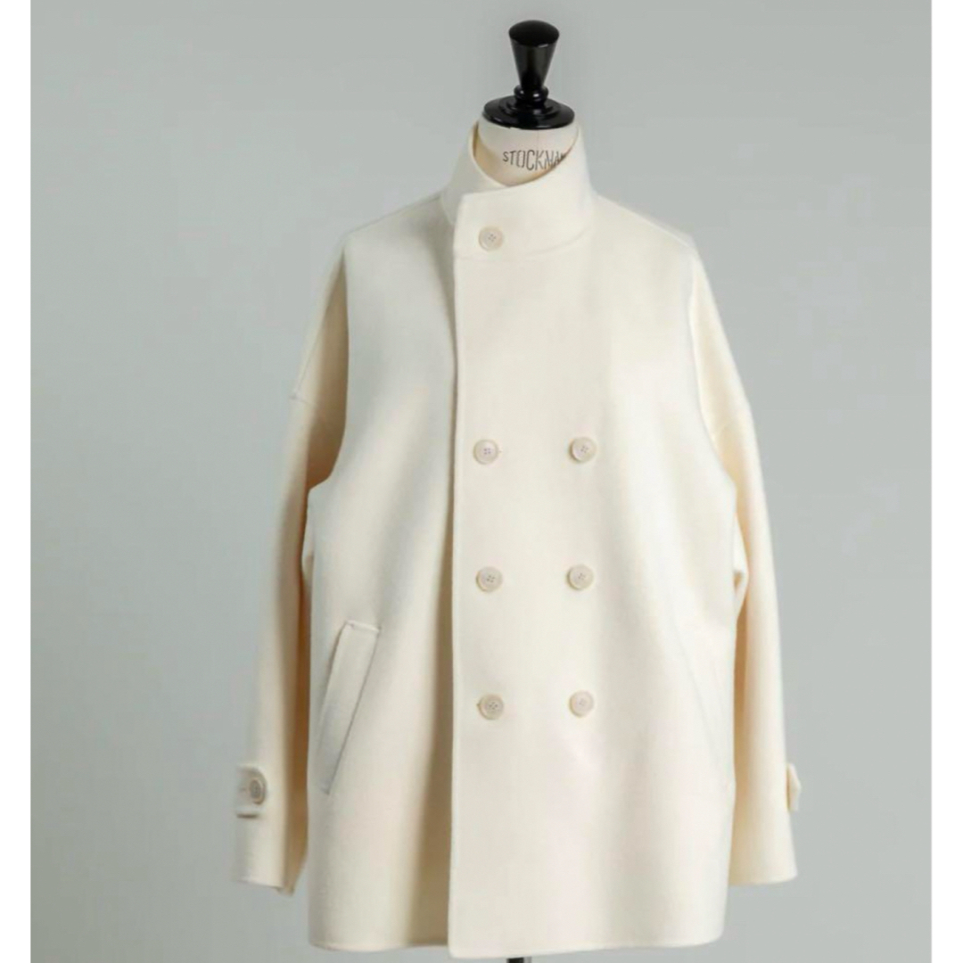 deres 7th short triangle coat sarah