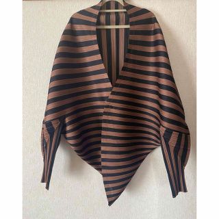 PLEATS PLEASE ISSEY MIYAKE（ボレロ）のフリマアイテム一覧