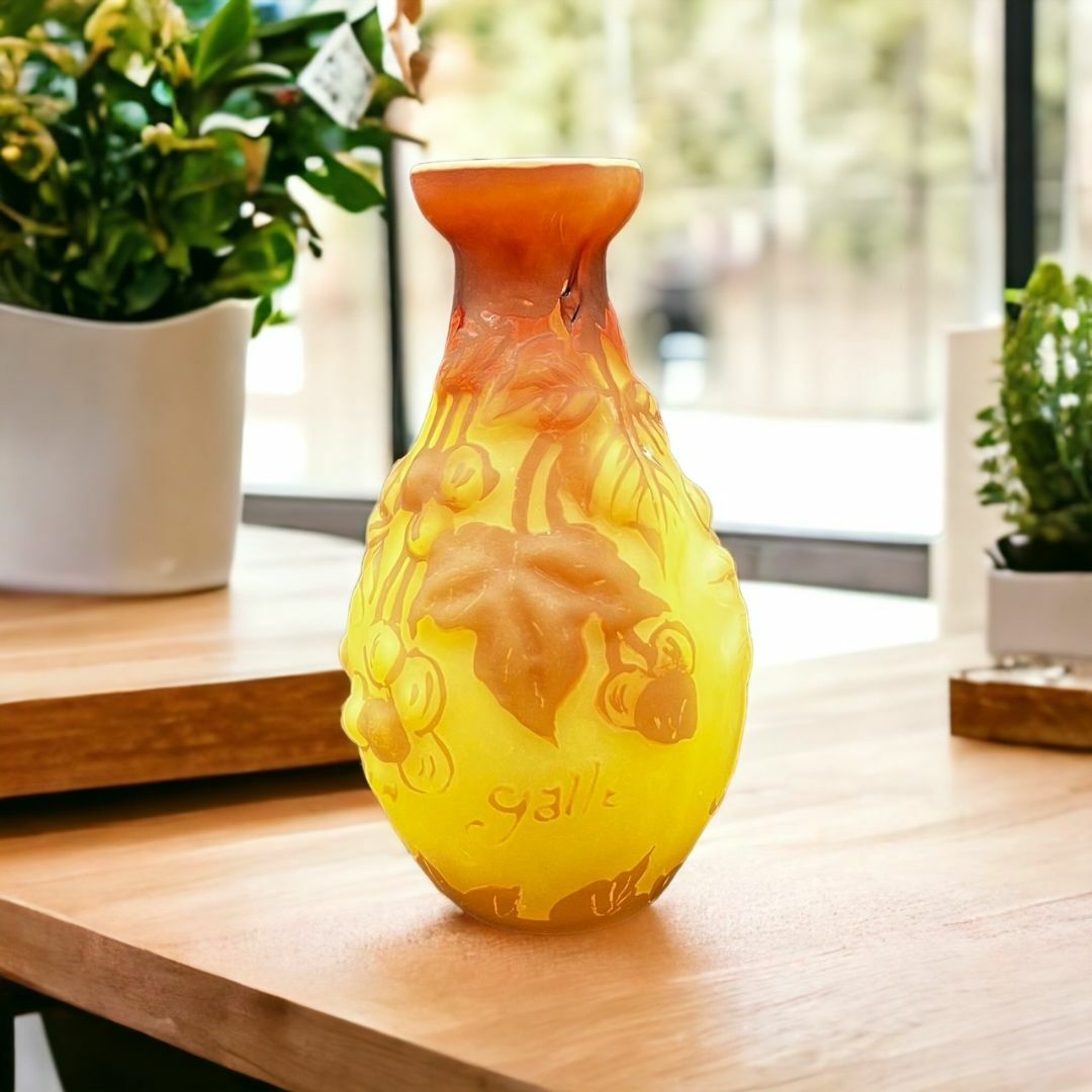 お買い得 EmileGalleエミールガレ 花瓶 カメオ彫 フワラーベ お買い得