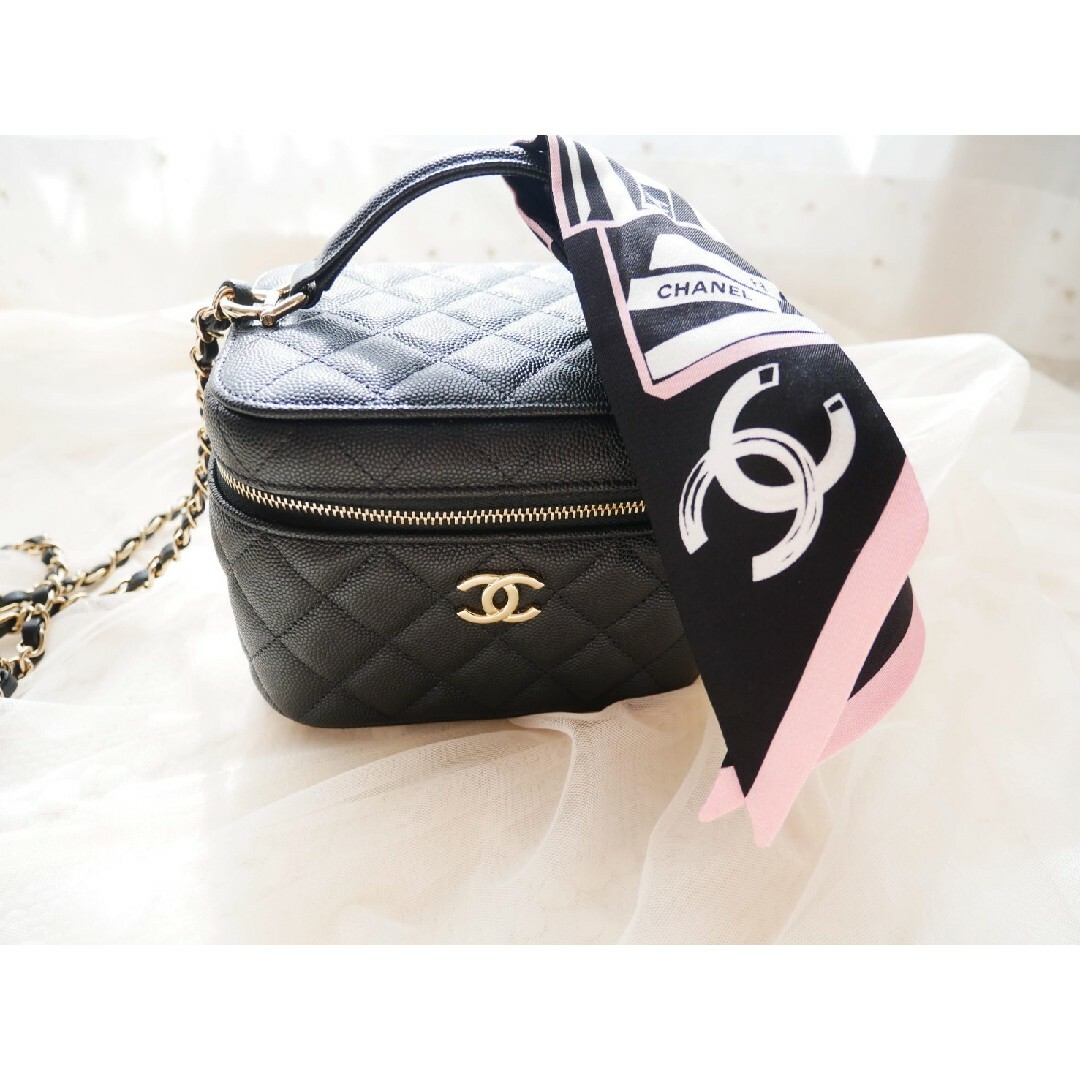 CHANEL - 【美品】CHANEL ヘアバンドの通販 by t♡shop｜シャネルなら