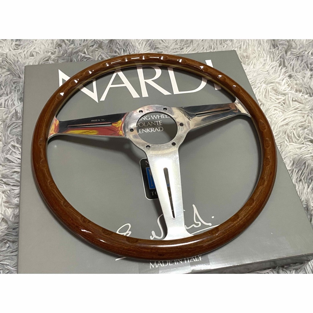 ナルディ クラシック ウッドステアリング 良品 ホーンボタン＆ホーン