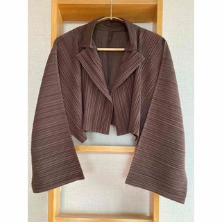 PLEATS PLEASE ISSEY MIYAKE（ボレロ）のフリマアイテム一覧