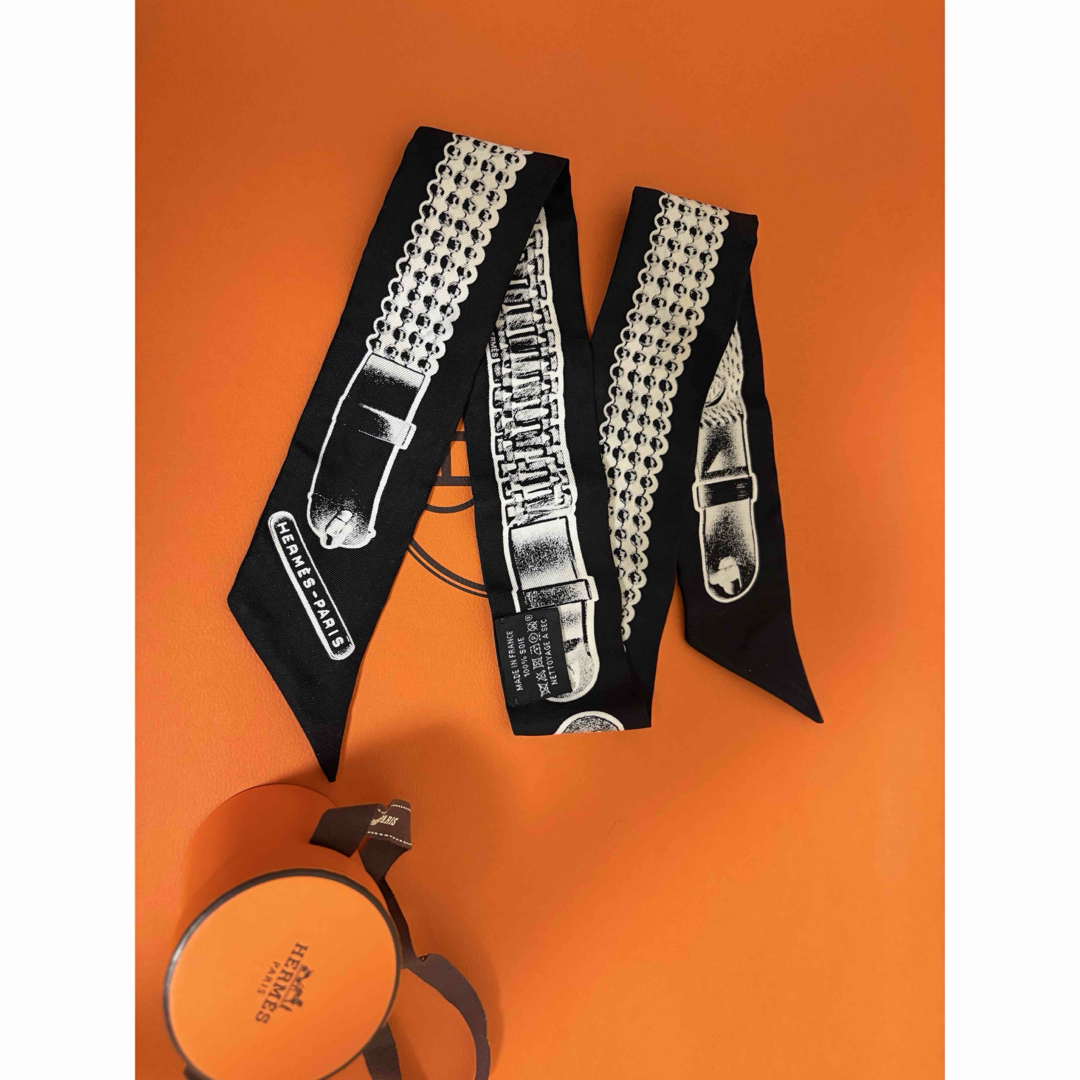 HERMES ツイリー 黒トレゾール・ドゥ・メドール ブラック