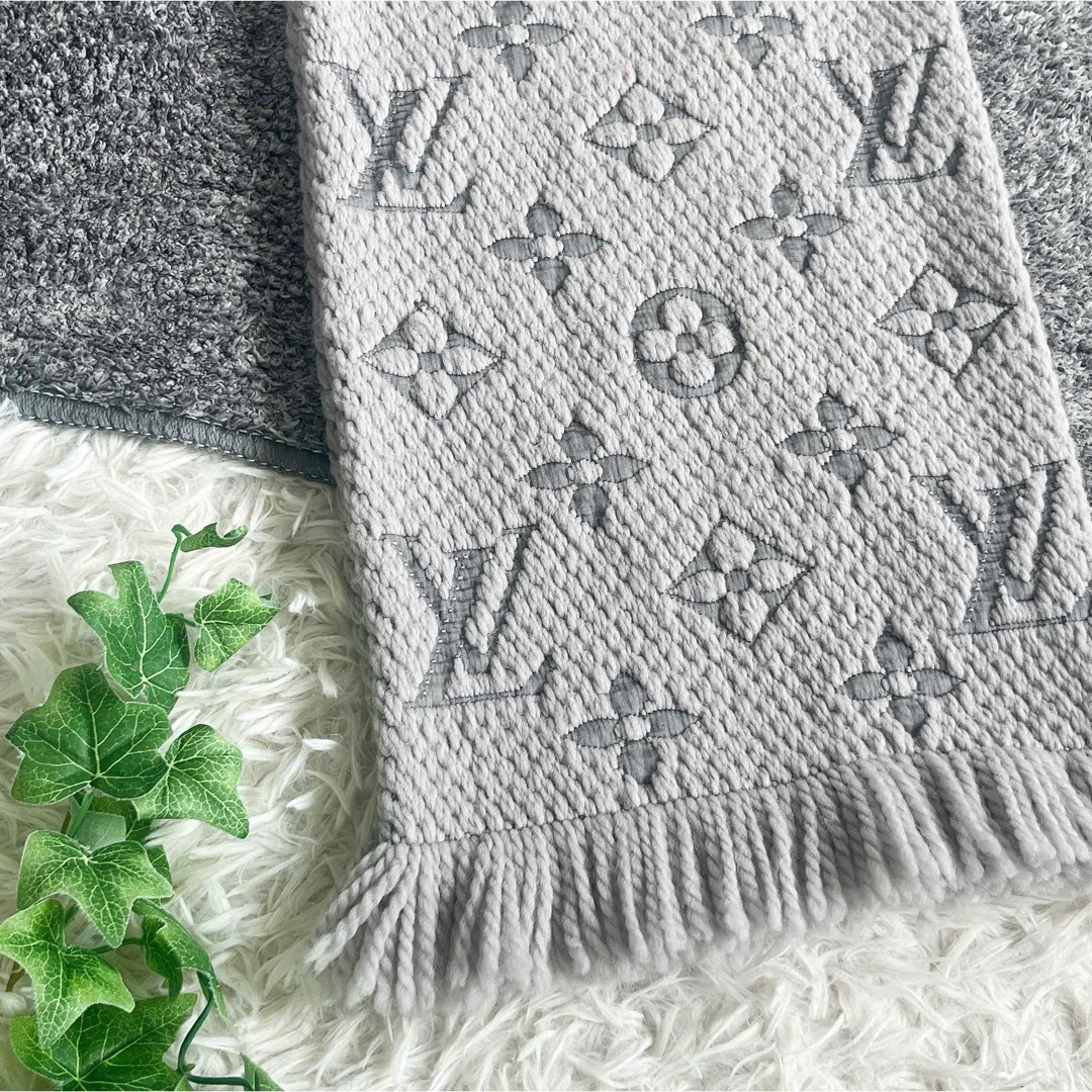 LOUIS VUITTON - ルイヴィトン マフラー エシャルプ・ロゴマニア