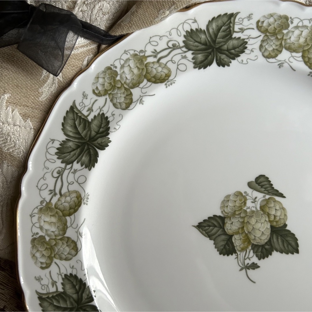 RoyalWorcester MATHON 静かな冬の風景を閉じ込めた英国の器