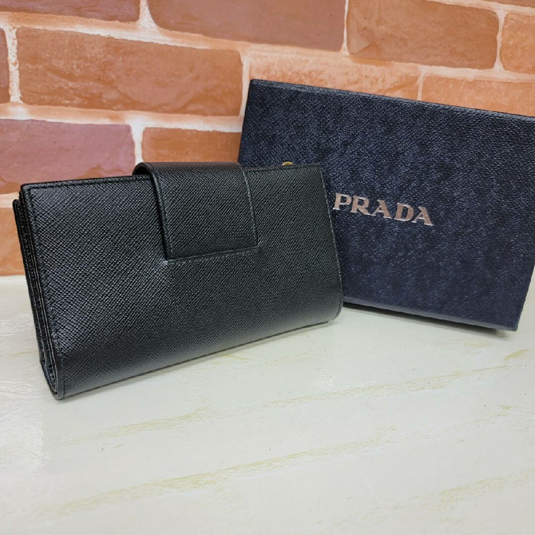 美品 希少PRADA☆鑑定済☆サフィアーノ 1ML005ブラック 黒 プラダ財布
