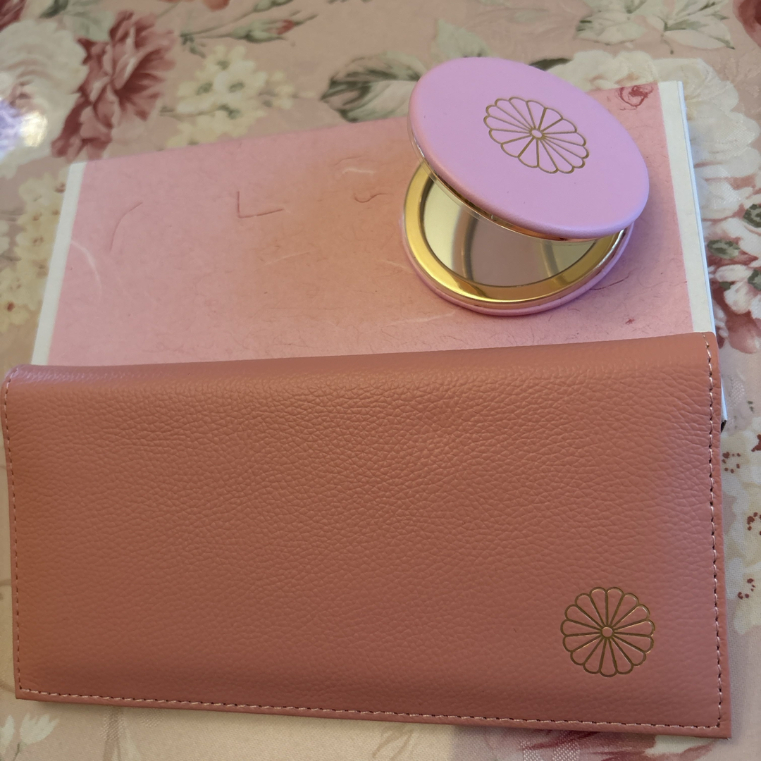 皇居限定💝牛革長財布💝コンパクトミラー💝宮内庁💝手鏡・お財布・菊の