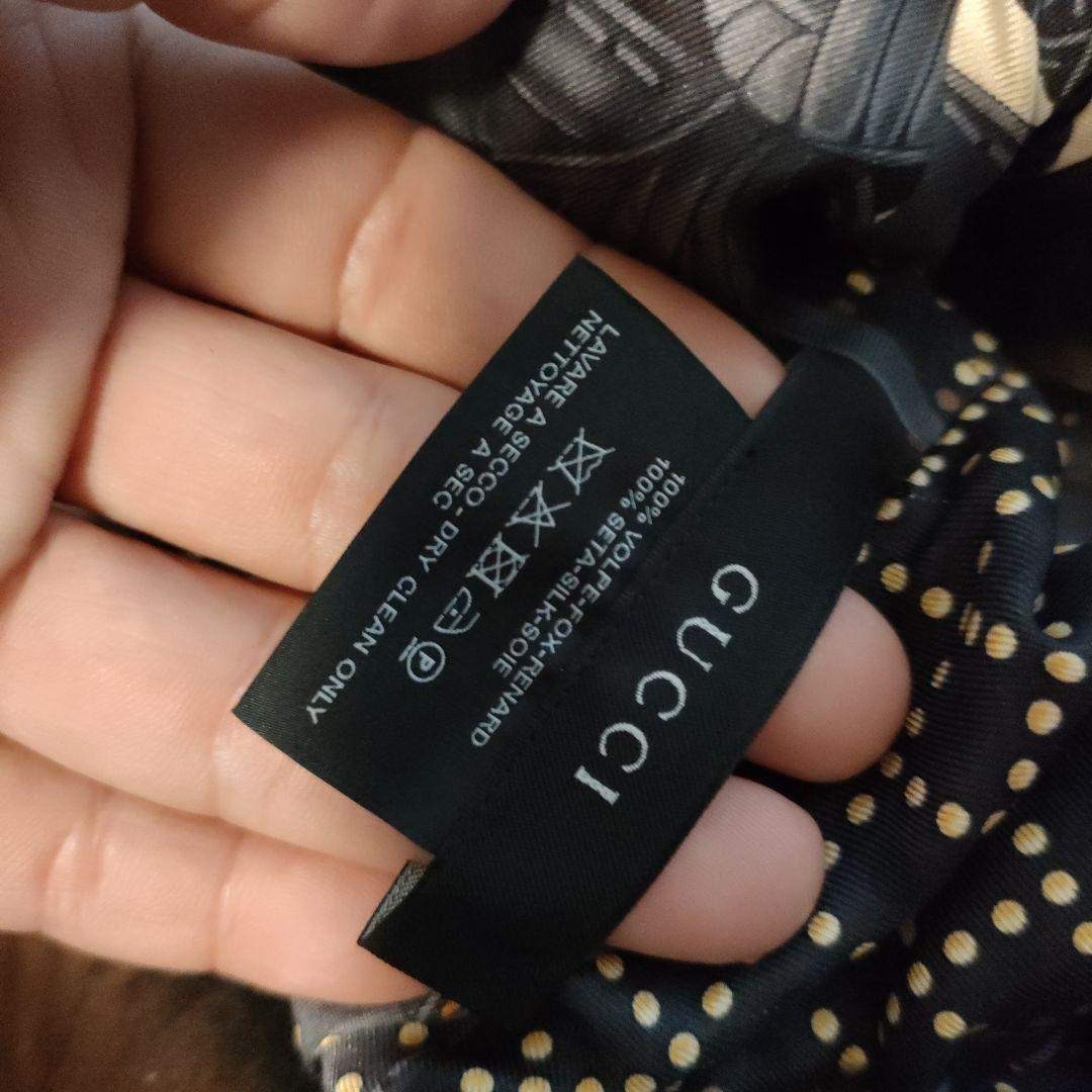 35 超美品 グッチ GUCCI フォックスファーネックウォーマー シルク100
