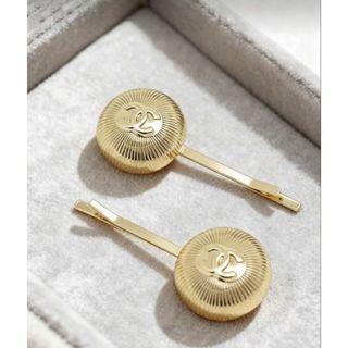CHANEL（ヘアピン ・ ゴールド/金色系）のフリマアイテム一覧