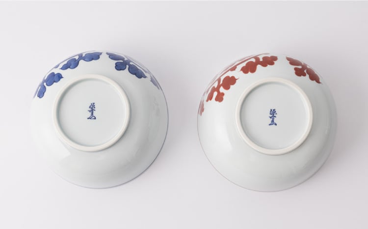 有田焼】麺鉢2点セット[染付唐草紋/赤絵唐草紋]【源右衛門窯】 - 佐賀