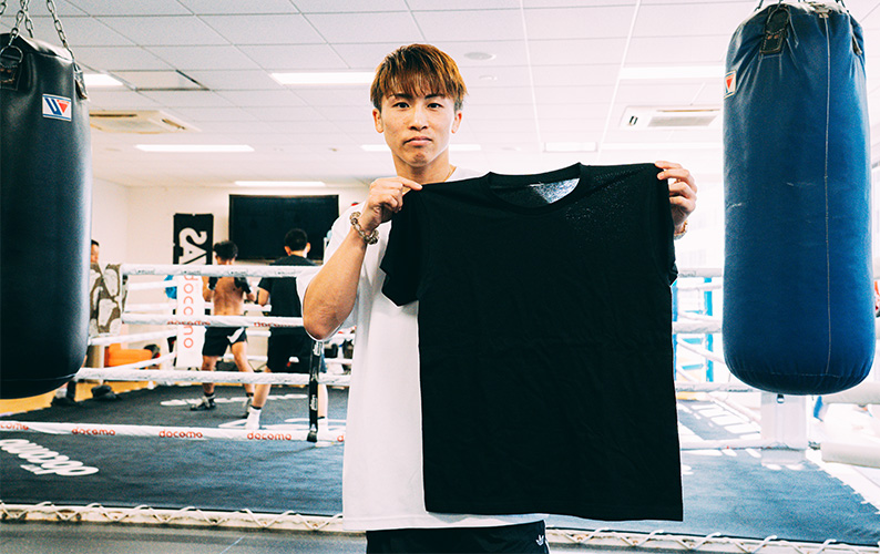 世界戦会場で​即完売、​NAOYA INOUE DNA T SHIRTを​ふるさと​納税で​手