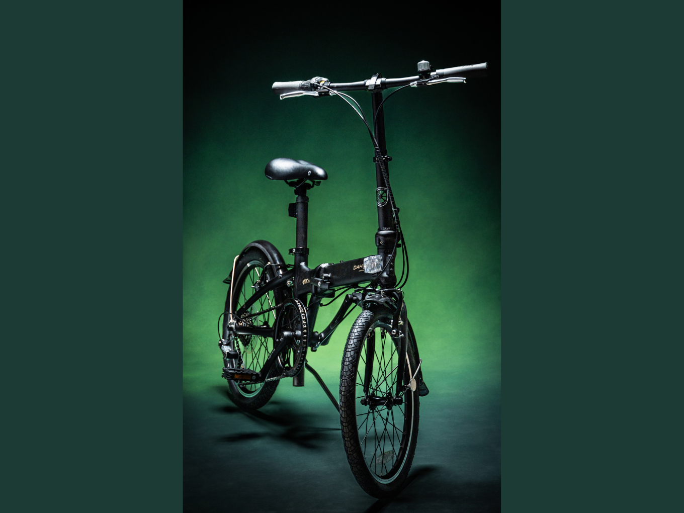 40年の歴史をもつ米国ダホン社の高性能折り畳み自転車 DAHON Intl HIT