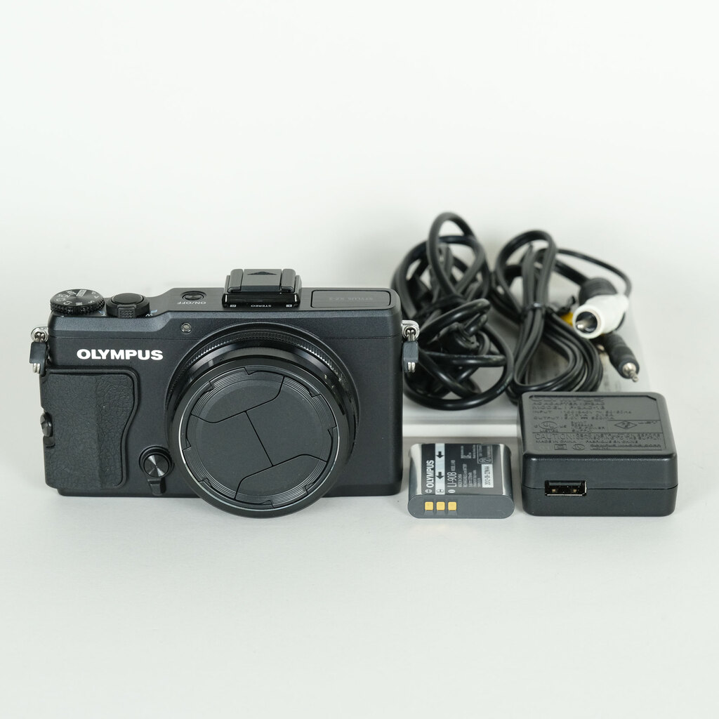 OLYMPUS STYLUS XZ-2 ブラックの出品 | ONE SCENE（ワンシーン）