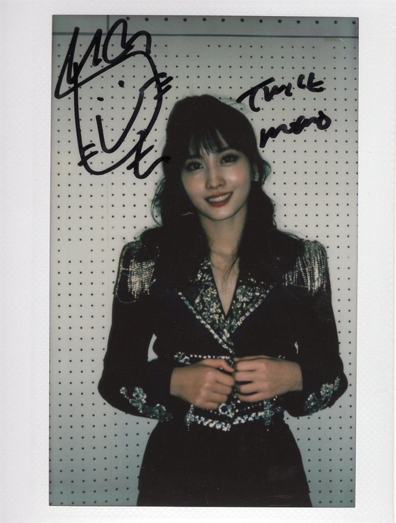 TWICEモモサイン入りチェキ、タワレコ抽選特典 TWICE ENEMY モモ
