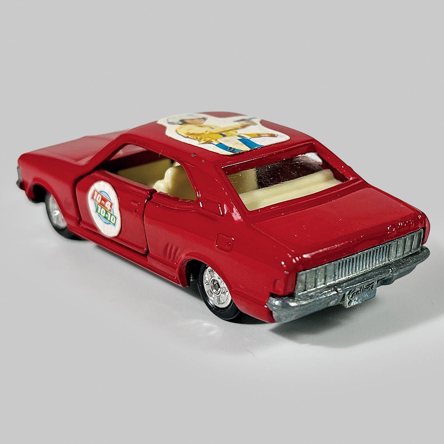 トミカ 黒箱79緊急指令10-4.10-10 赤ギャラン 当時物入手困難 トミカ