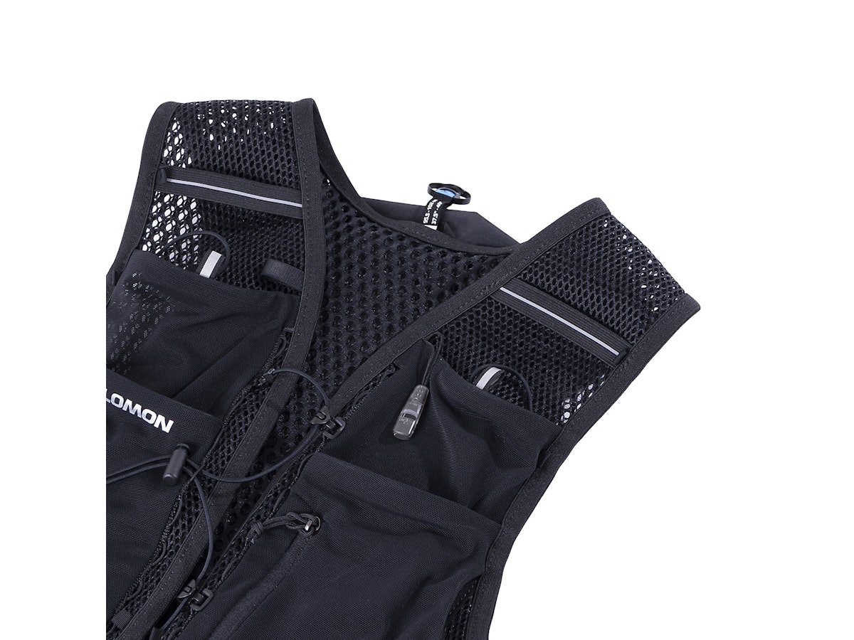 SALOMON ACTIVE SKIN 8をレビュー！クチコミ・評判をもとに徹底検証