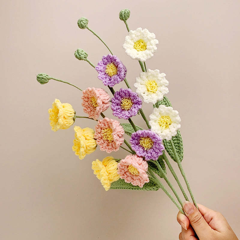 かぎ針編み物の花束ブランケット。枯れない花56本のスズラン 直径 75cm