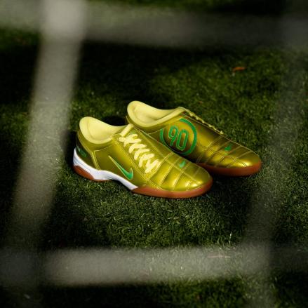 国内4月12日発売予定】 ナイキ T90 III SP 