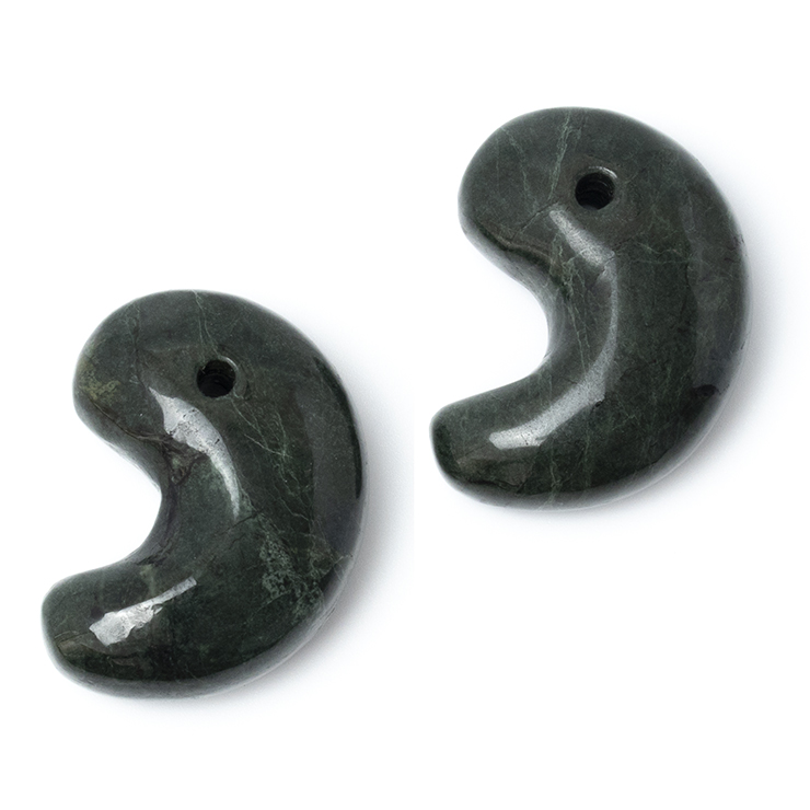 粒売り/バラ売り】勾玉 神居古潭石 30mm｜天然石・パワーストーン通販