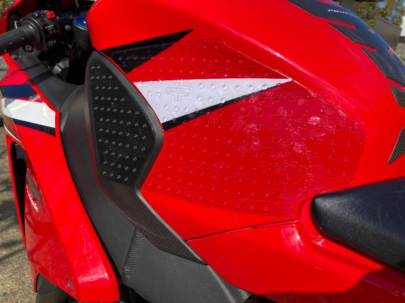 ホンダ CBR1000RR STOMPGRIP:ストンプグリップ 口コミ・動画