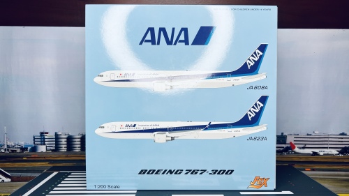航空機・ヘリコプター ANA Boeing 767-300ER 1:200 航空機