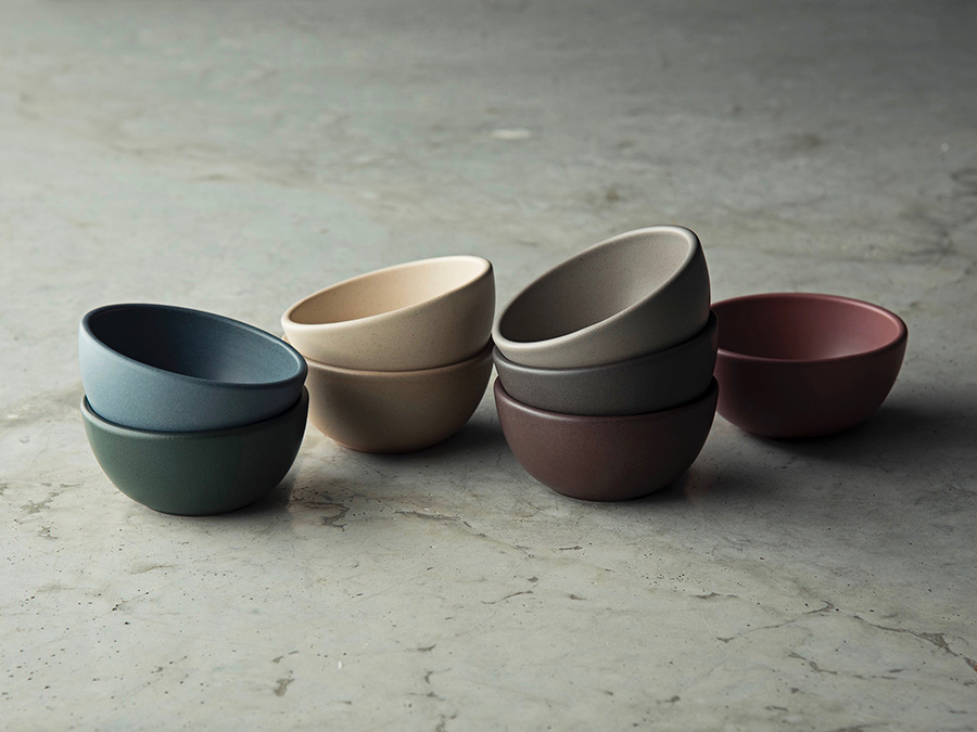 SUEKIの器伝統とモダンが融合したくすみ色の美しいうつわ | ToKoSie ー