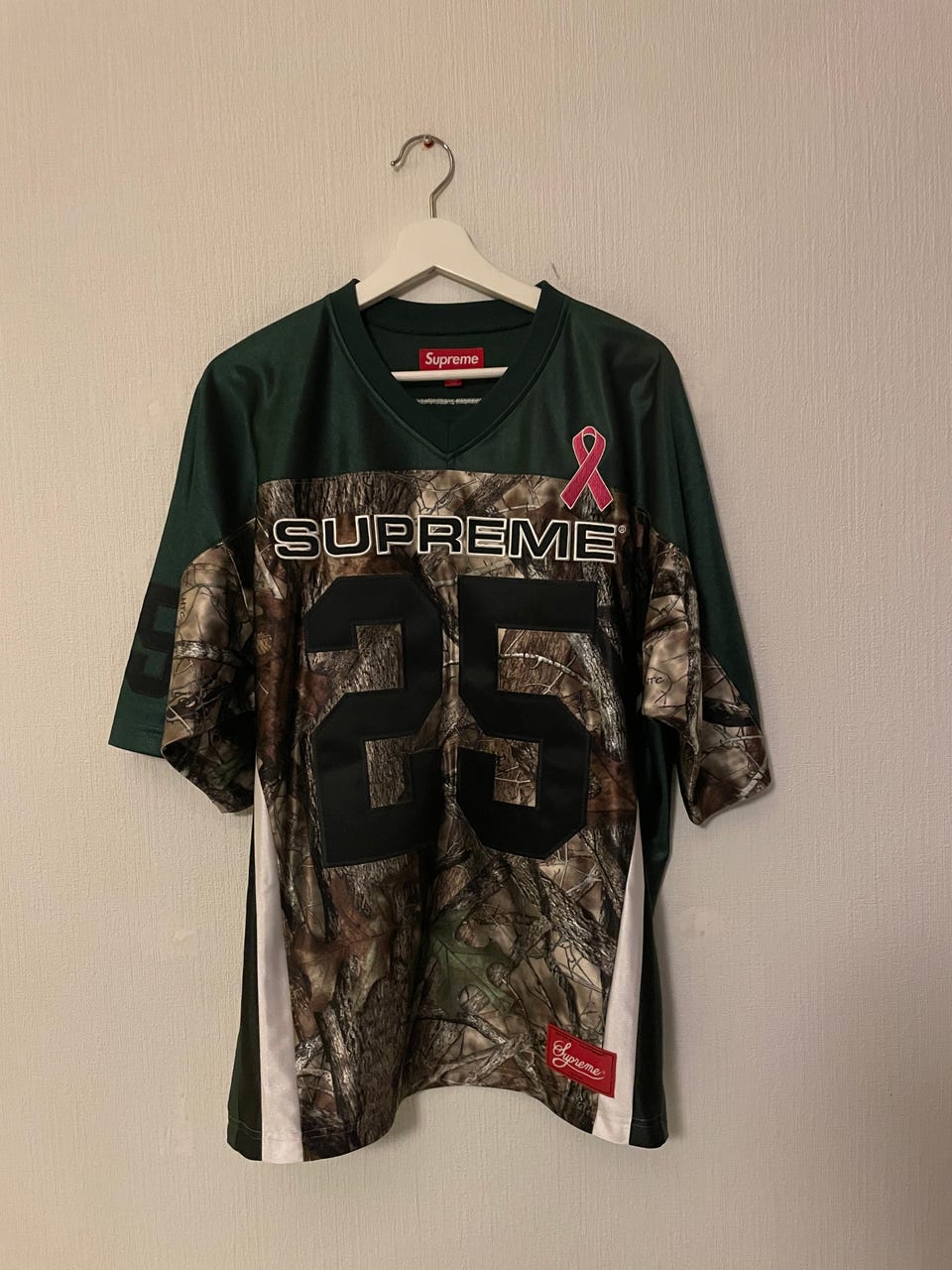Supreme Breast Cancer Awareness Jersey | Tori