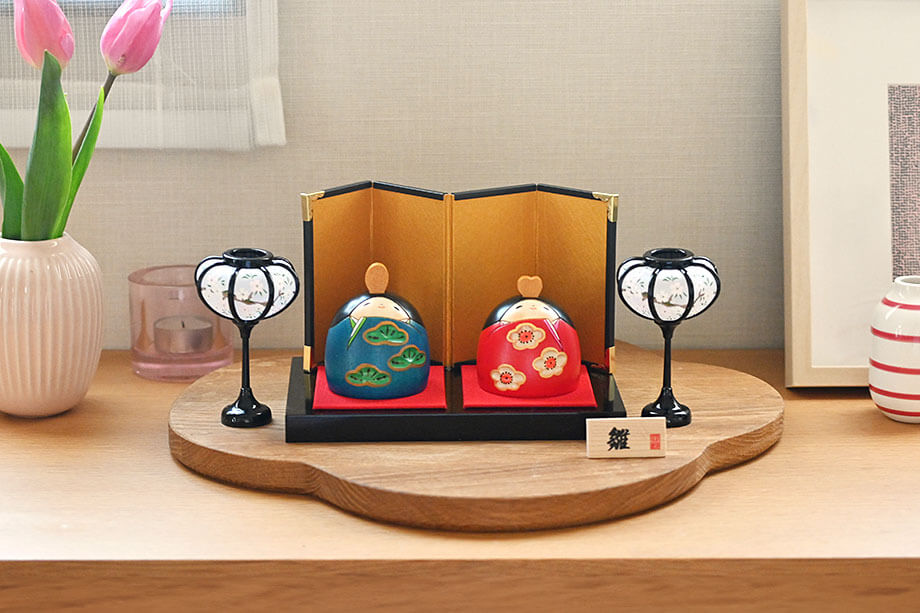 予約販売スタート！ 当店限定の、「小道具付きひな人形セット」のある