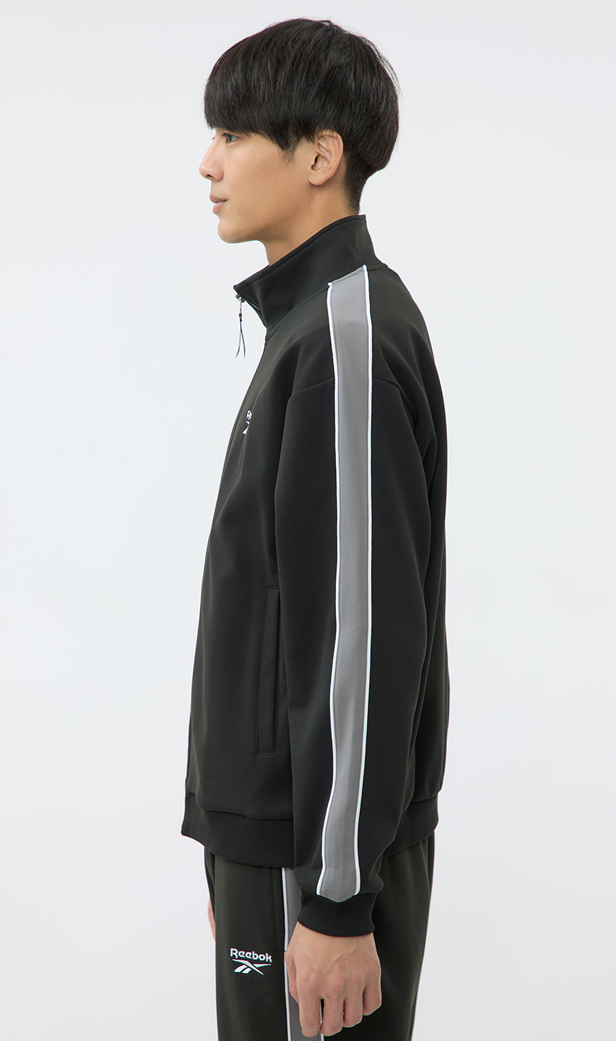 ストレッチスムーススタンドジャケット (X6494R-N9) | Reebok | 紳士服