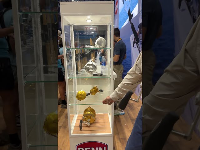 PENN International® 50VISX 2-Speed Conventional Reel, Gold