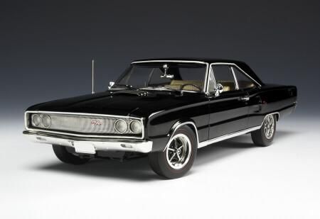 限定600台！1967 ダッジ コロネット R/T Black w/ Gold Int 383 1:18