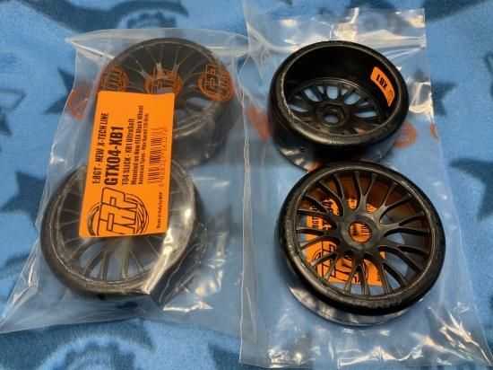 イタリアマトリックス製1/8GPレーシングホイール付タイヤ29個新品