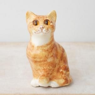 陶器製 猫の置物 オレンジと白 約20cmウィンスタンレイ女史のサイズ3の