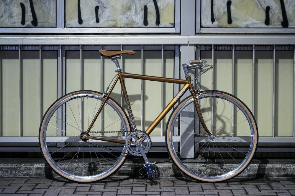 AFFINITY CYCLES 2024【Lo Pro Track Frame】Iridescent Grey - 自転車