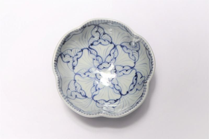 そうた窯 染付花弁紋(全面) 花型小鉢