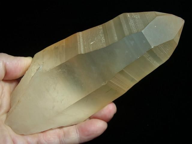 大型タンジェリン・レムリアンシード 三角形の不思議な模様、マニフェ