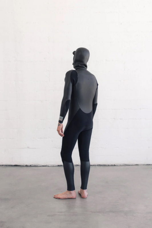 JULY WETSUITS | メンズセミドライスーツ - ロングボードのシーコング
