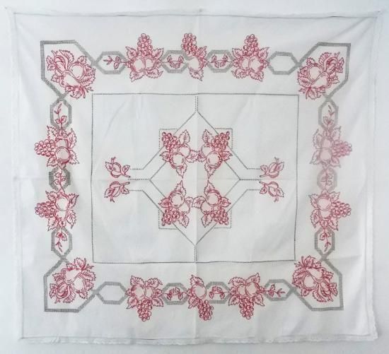 ハンガリー ヴィンテージ 手刺繍テーブルクロス