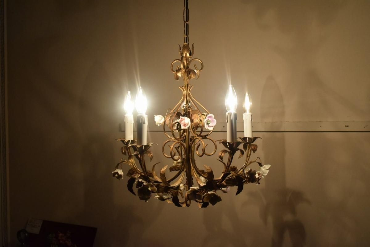 フランス製シャンデリア｜愛らしい陶器の花×1920年代の真鍮