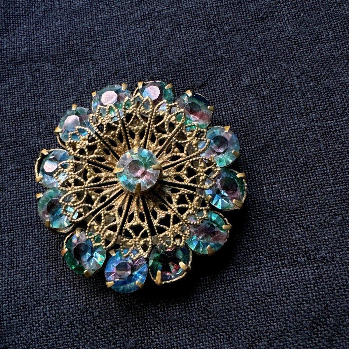 1930-40年代 アイリスガラス 花ブローチ（Iris Glass Brooch）- JeJe