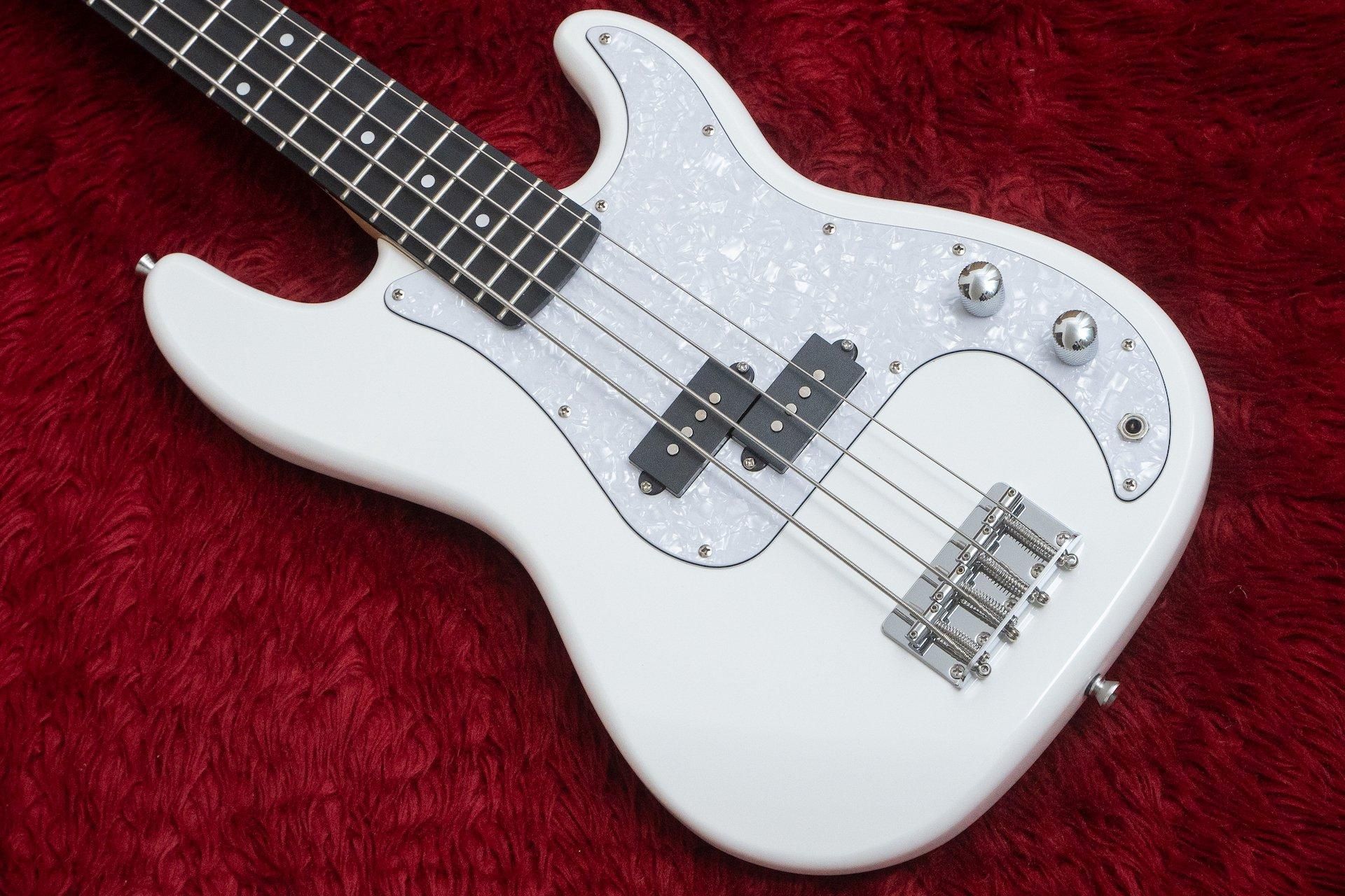 new】woofy basses / ONE series Pup 4 White - Geek IN Box