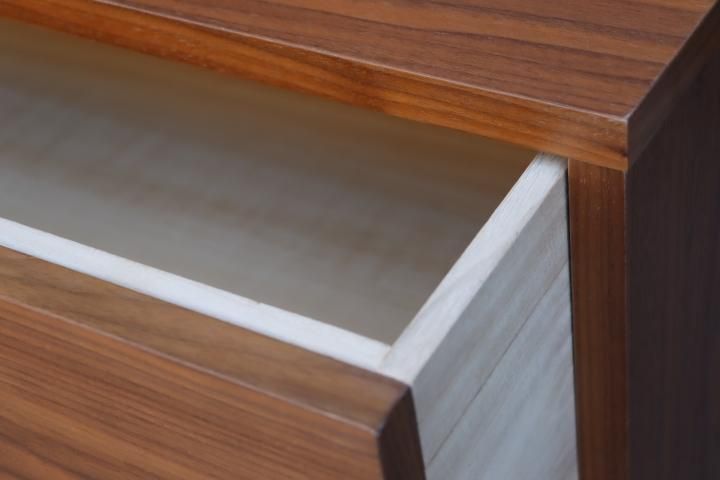 人気の無印良品(MUJI)のウォールナット材 スタッキングキャビネット