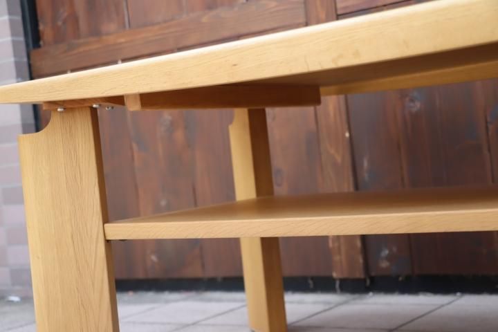 karimoku(カリモク家具)のオーク材を使用したTU4410センターテーブル