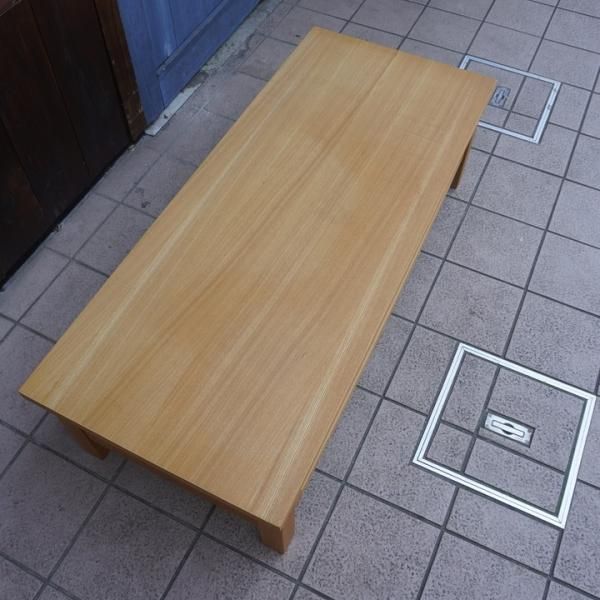 人気の無印良品(MUJI)のタモ材を使用したTVボードです。ナチュラルな